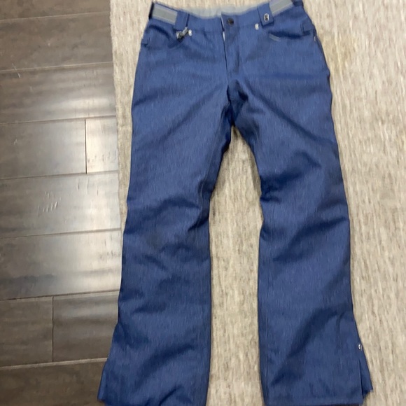 686 insulated Youth snow pants sz M - Picture 1 of 6